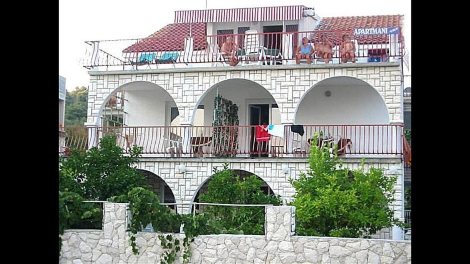 Apartmani Ema Trogir Exterior foto